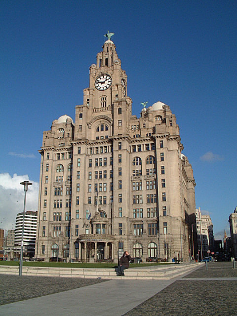 The Liver Building - Liverpool © Gary Rogers:: Geograph Britain And Ireland