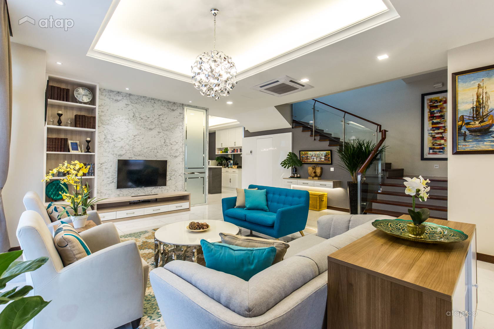Classic Contemporary Family Room Living Room bungalow design ideas & photos Malaysia | Atap.co