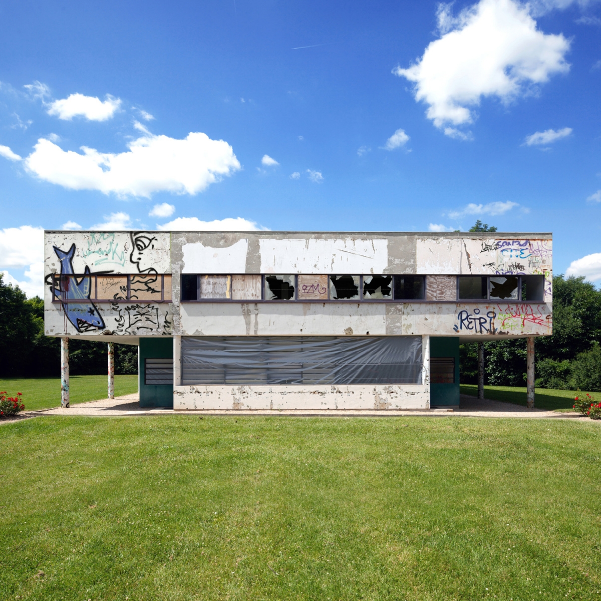 Modernism In Ruins: Artist &quot;Vandalizes&quot; A Le Corbusier Masterpiece - Metropolis