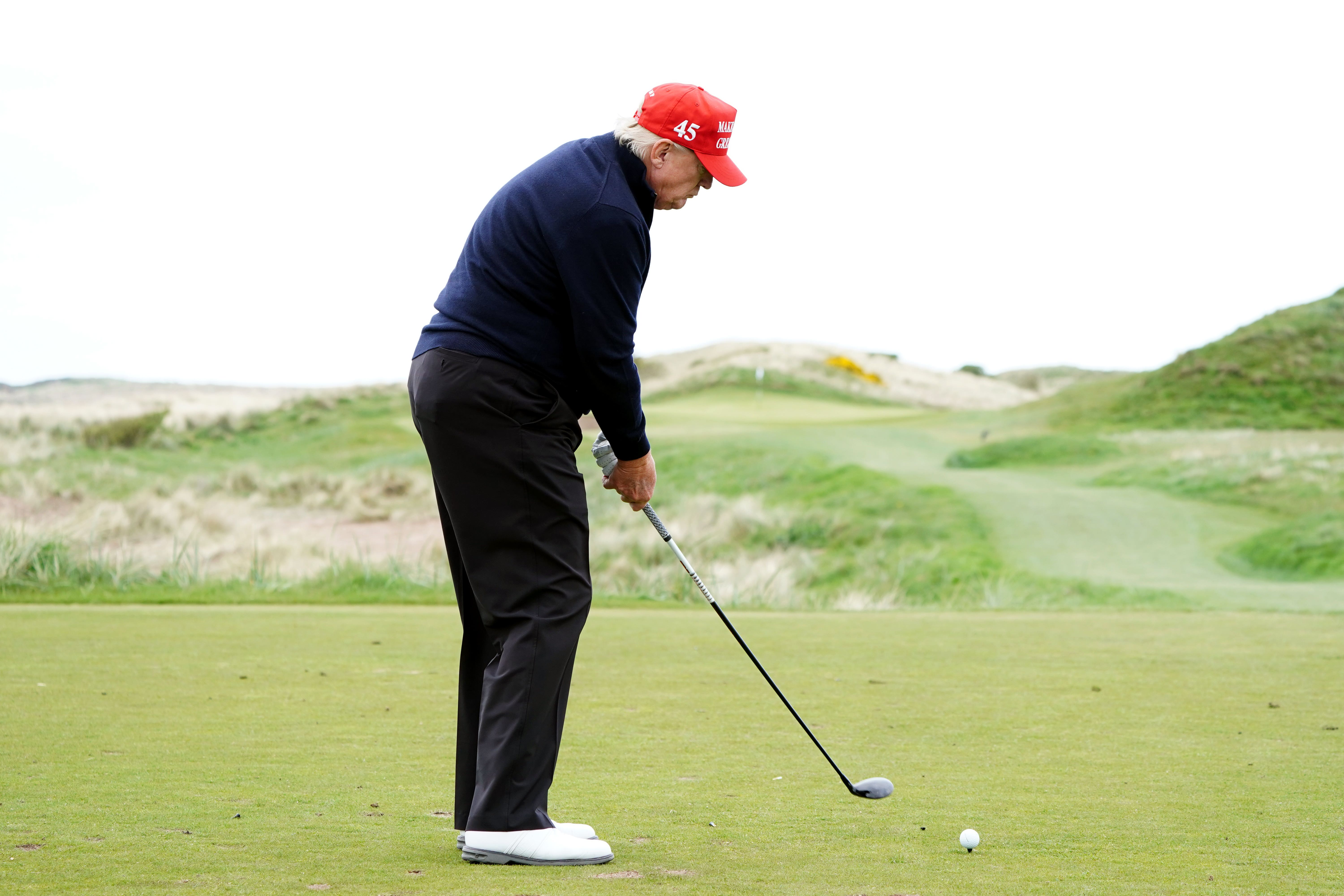 Donald Trump Jokes With Crowd As He Plays Golf At His Turnberry Course| The Independent