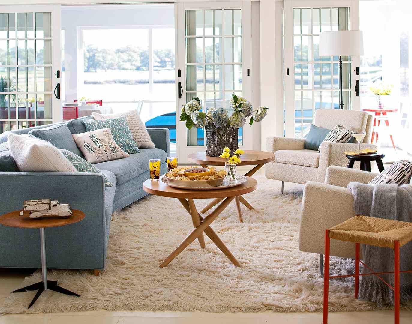 7 Essential Living Room Furniture Arrangement Tips