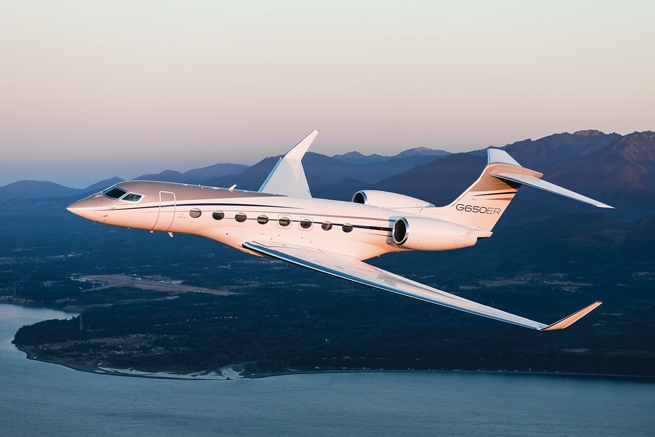 A Look At Amazon Founder Jeff Bezos&#39; Private Jets