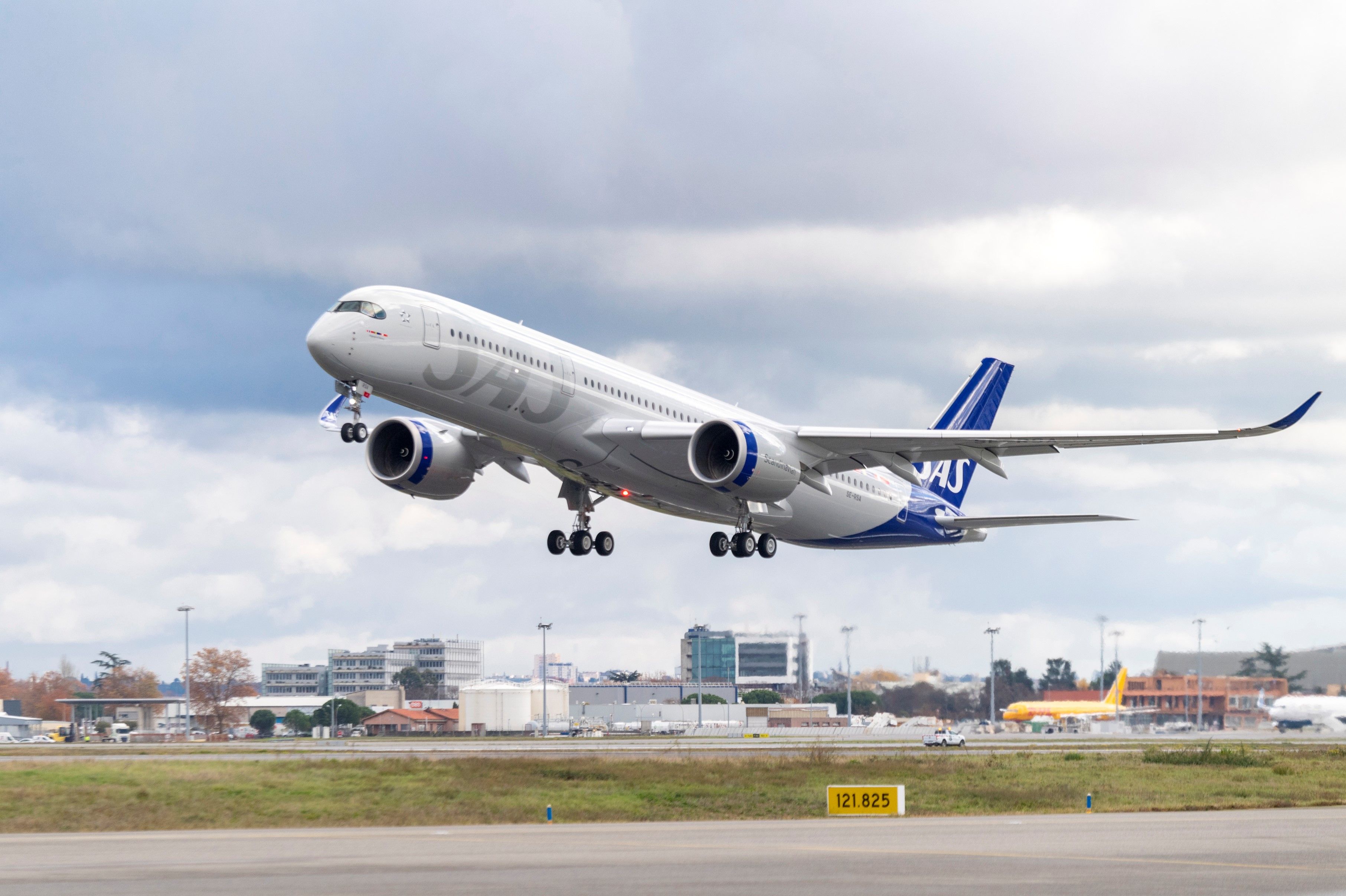 Nordic Giant: The Scandinavian Airlines Fleet In 2023