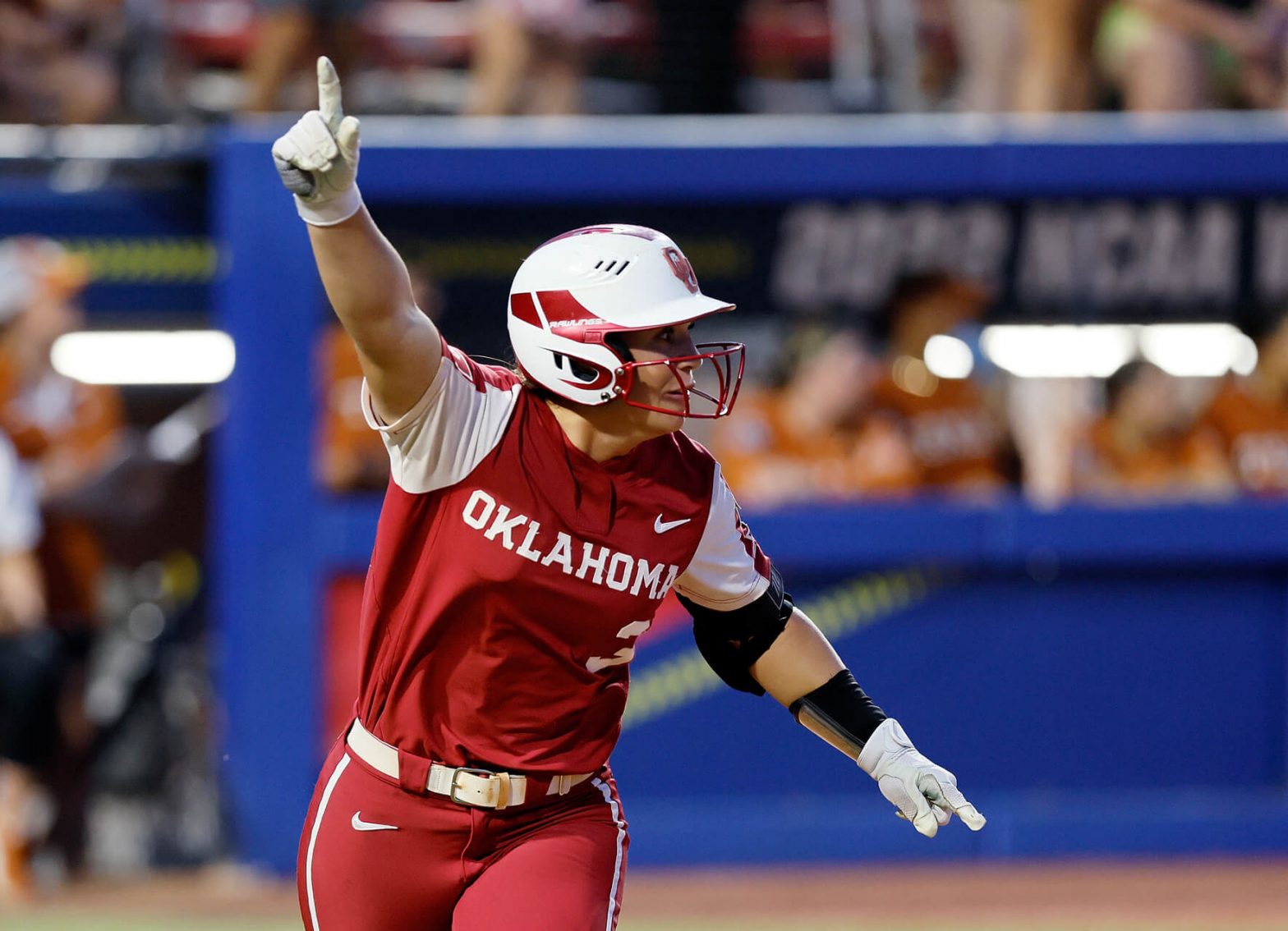 Grace Lyons - Rounding The Bases | Sooner Stories