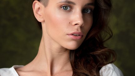 Grigory Krylov, Women, Maria Rykova, Brunette, Long Hair, Wavy Hair, Shaved Head, Looking At...