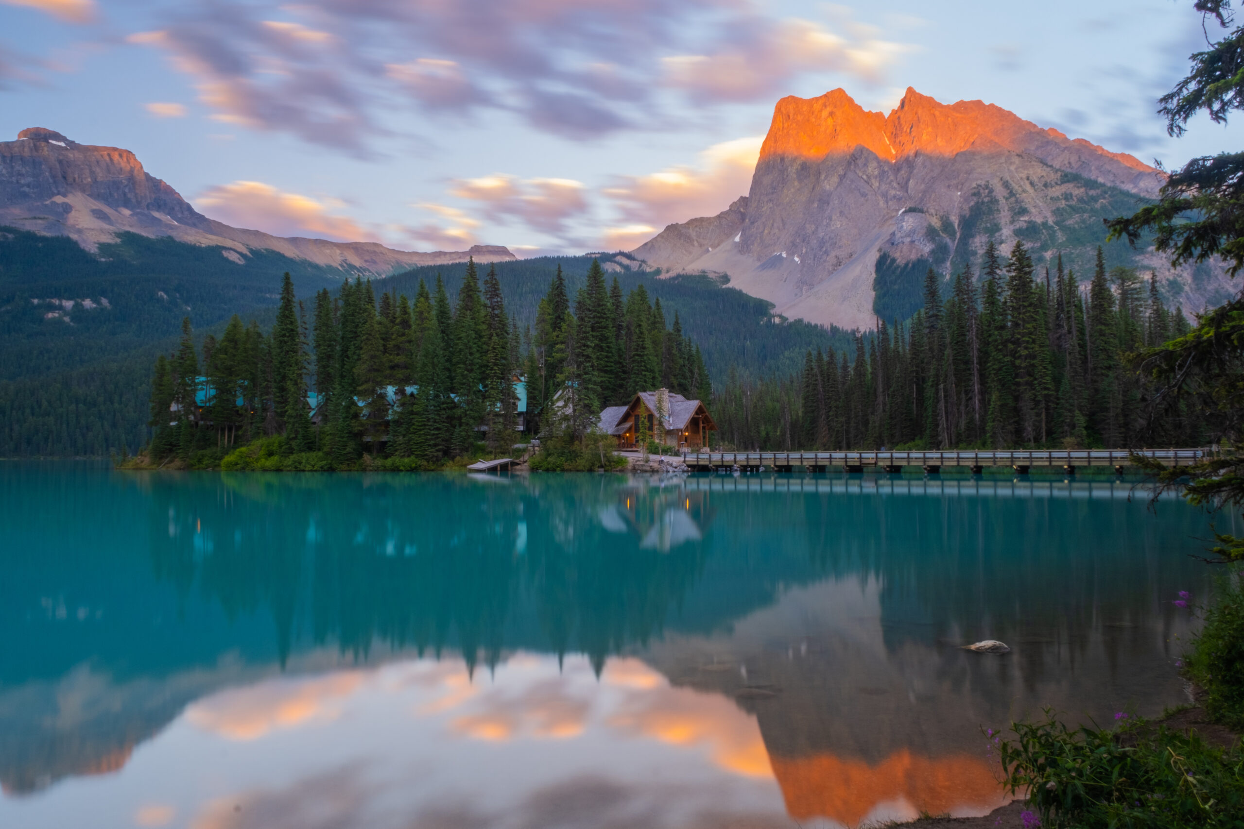How To Hike The Epic Berg Lake Trail In Mount Robson Provincial Park - The Banff Blog