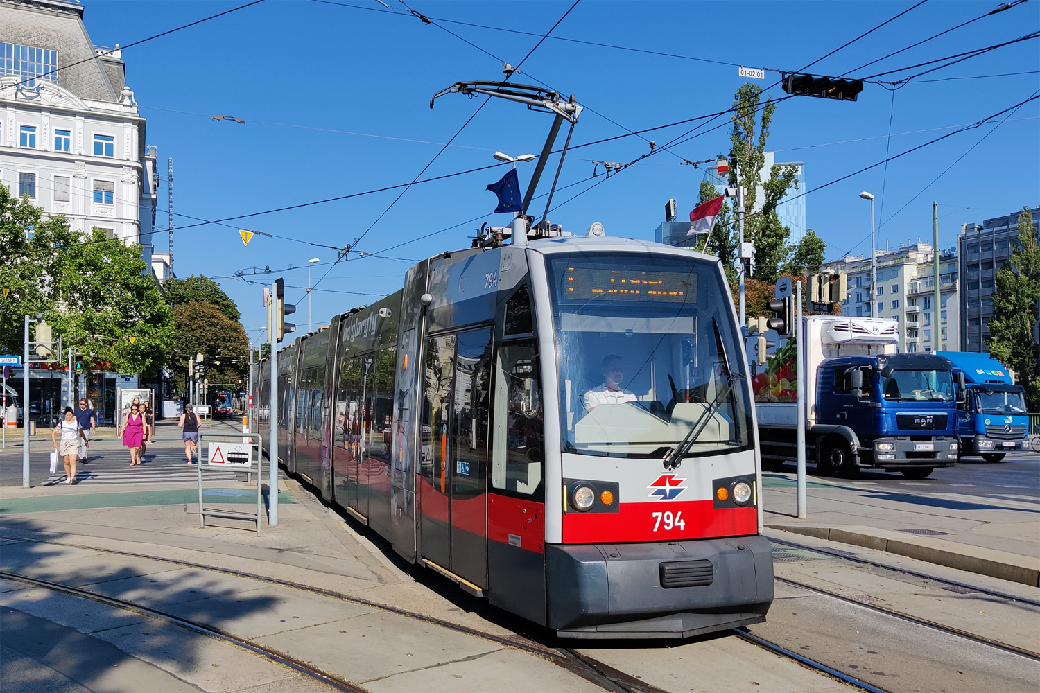 Wien, Siemens ULF-B1 Nr. 794 — Foto — Elektrischer Nahverkehr
