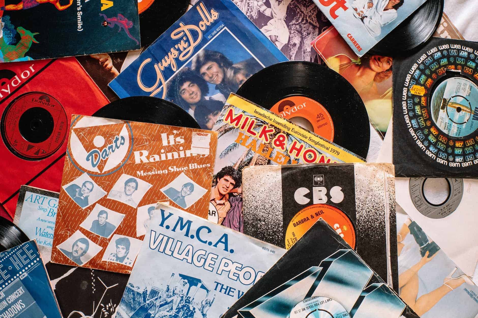 Where To Find The Best Vintage Shops In Barcelona| Voyage Veritas