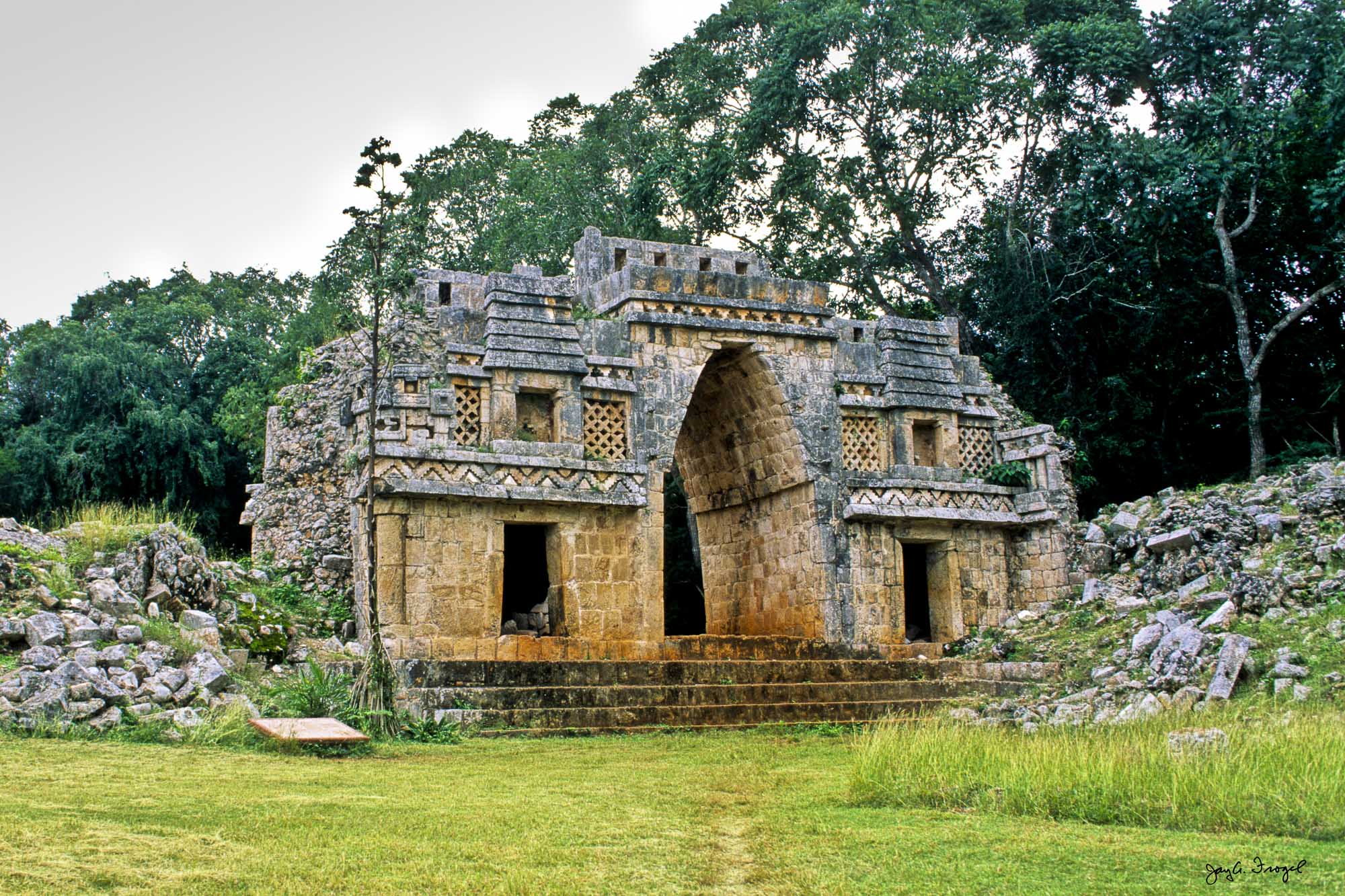 Making The Maya World