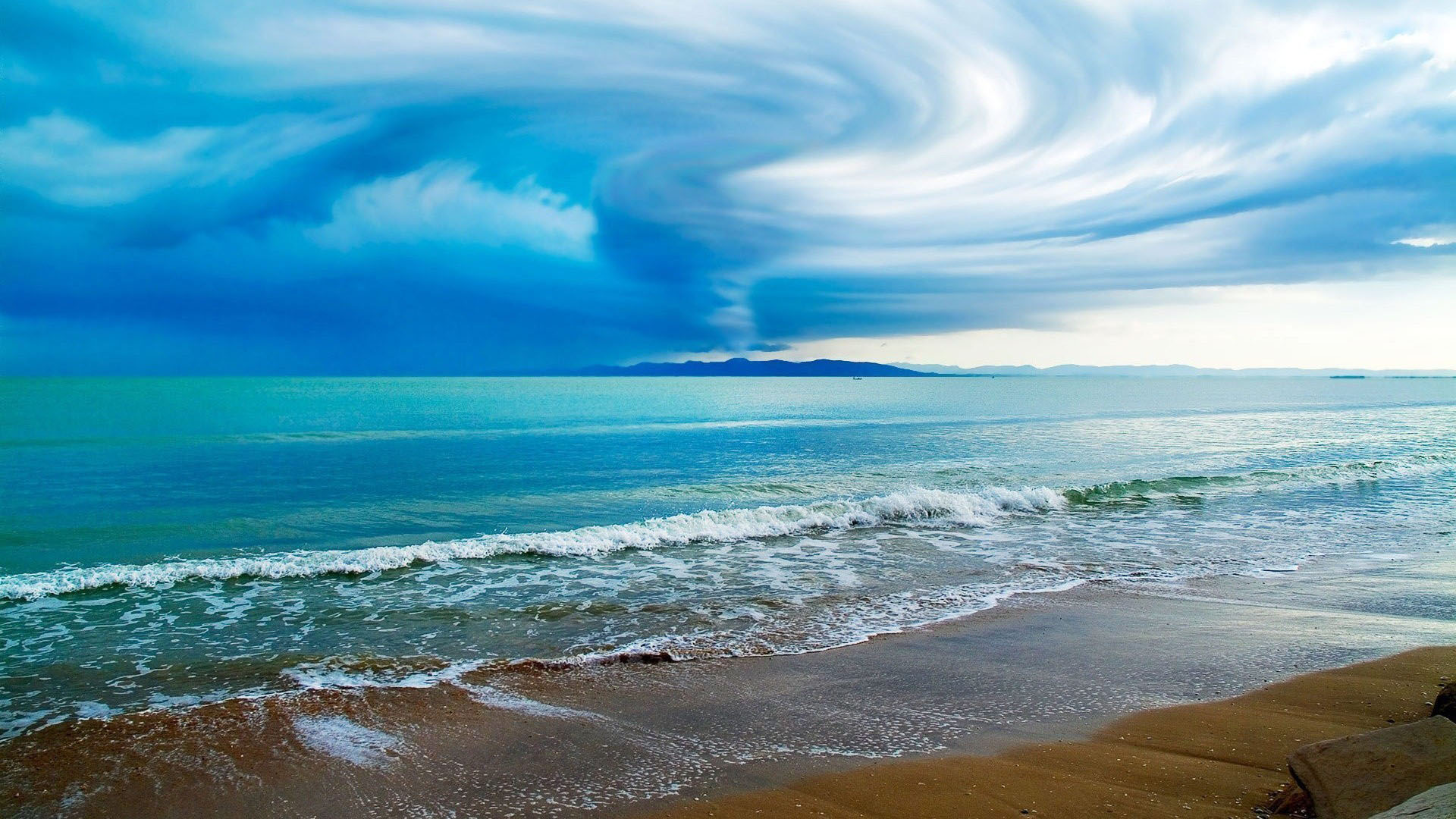 sea blue beauty wallpaper