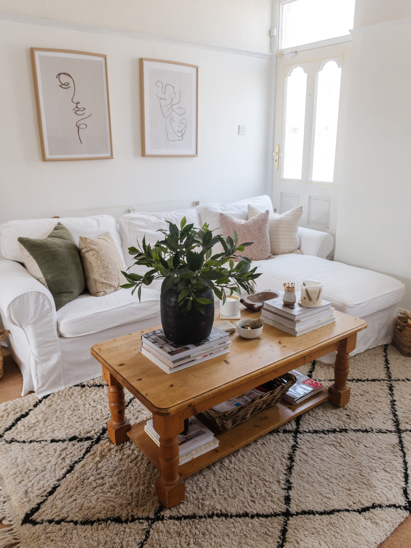 Living Room Layout With Sectional | Cabinets Matttroy