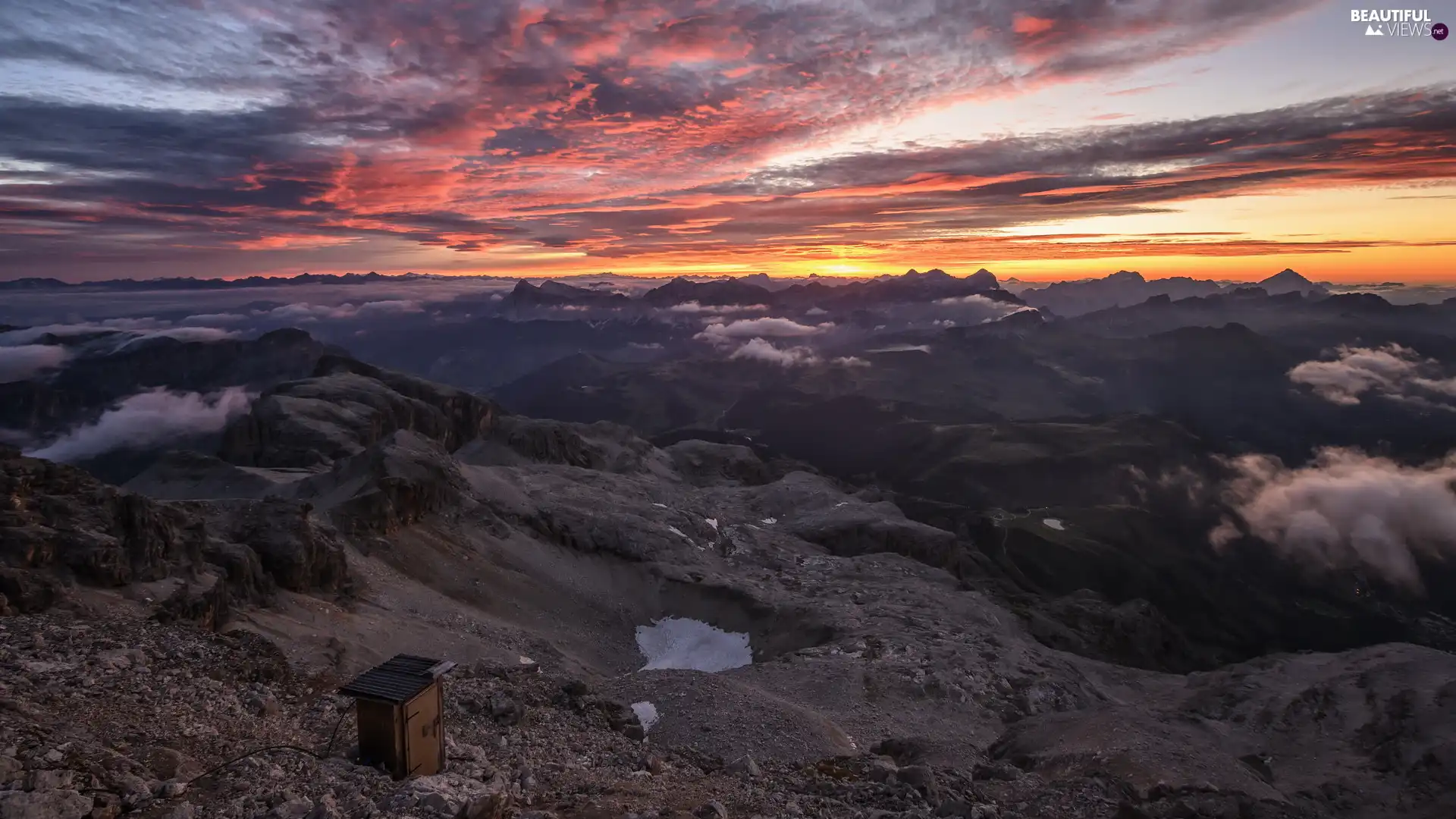 Sky, Mountains, Great Sunsets, Fog, clouds, color - Beautiful views wallpapers: 1920x1080