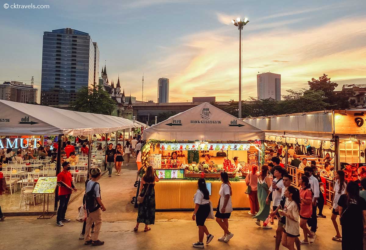 Train Night Market DanNeramit / Jodd Fairs DanNeramit In Bangkok - CK Travels