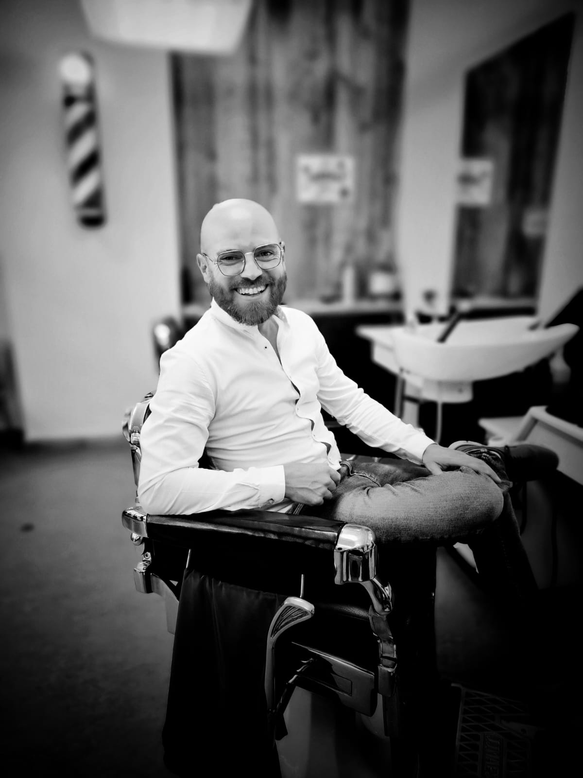 Coiffeur Paul - Depuis 1948, Le Coiffeur Paul Vous Accueille à Waterloo