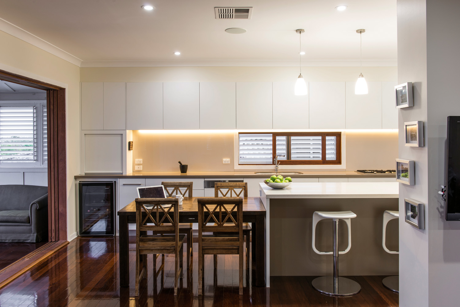 Spacious Kitchen Design - Completehome