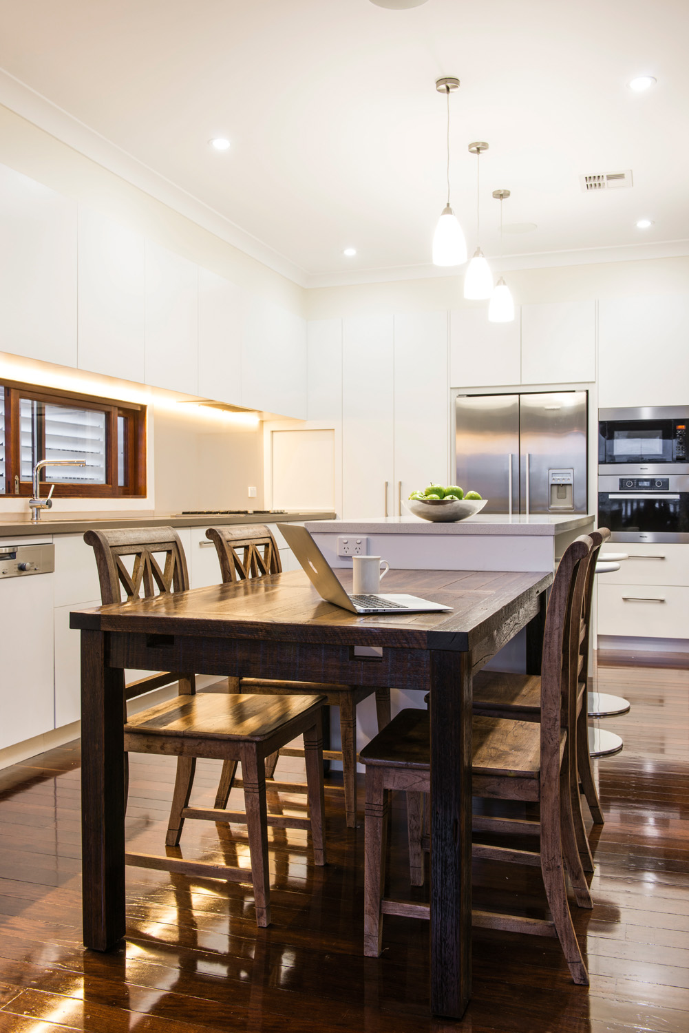 Spacious Kitchen Design - Completehome