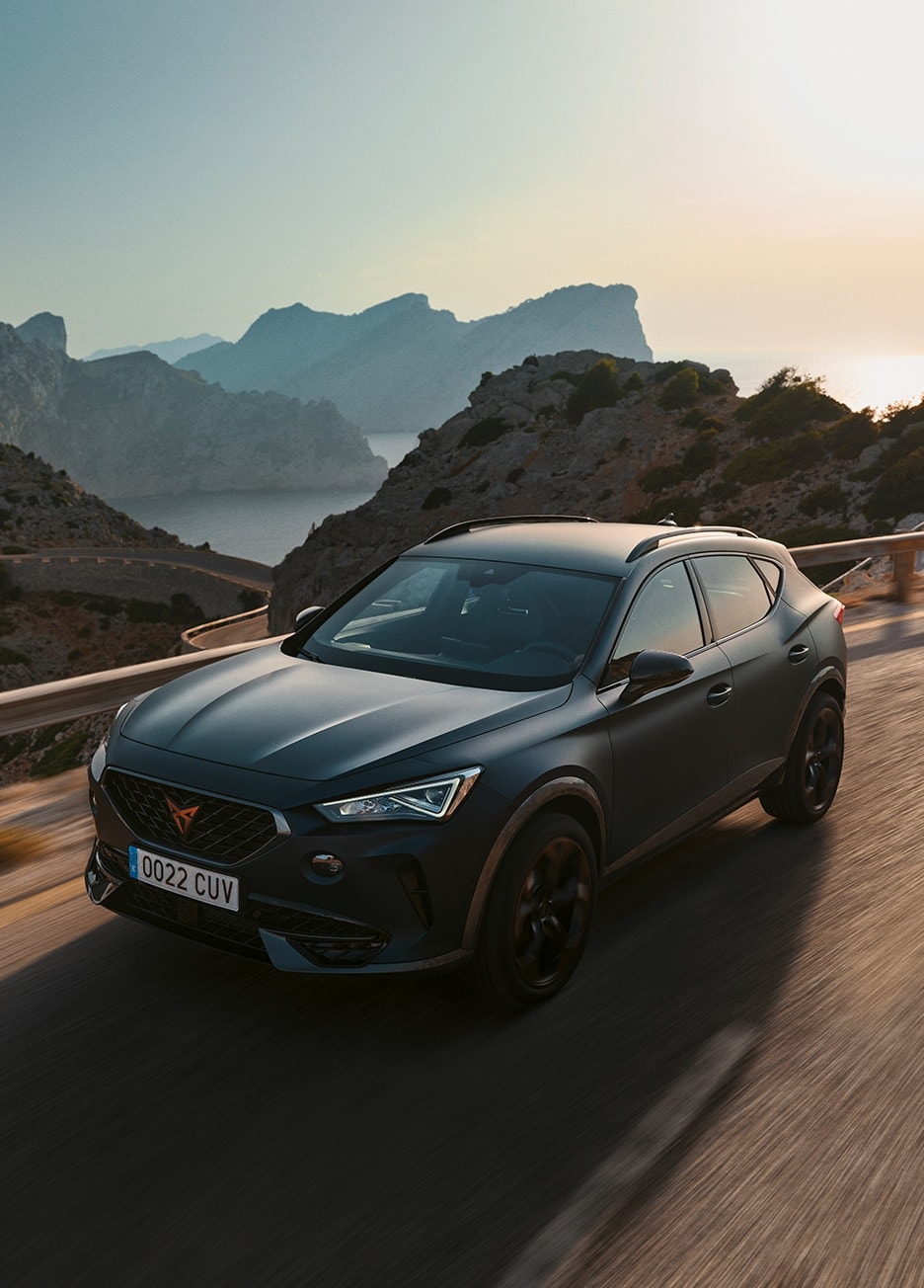 CUPRA Born VZ: High-Performance Electric Hatchback Car | CUPRA