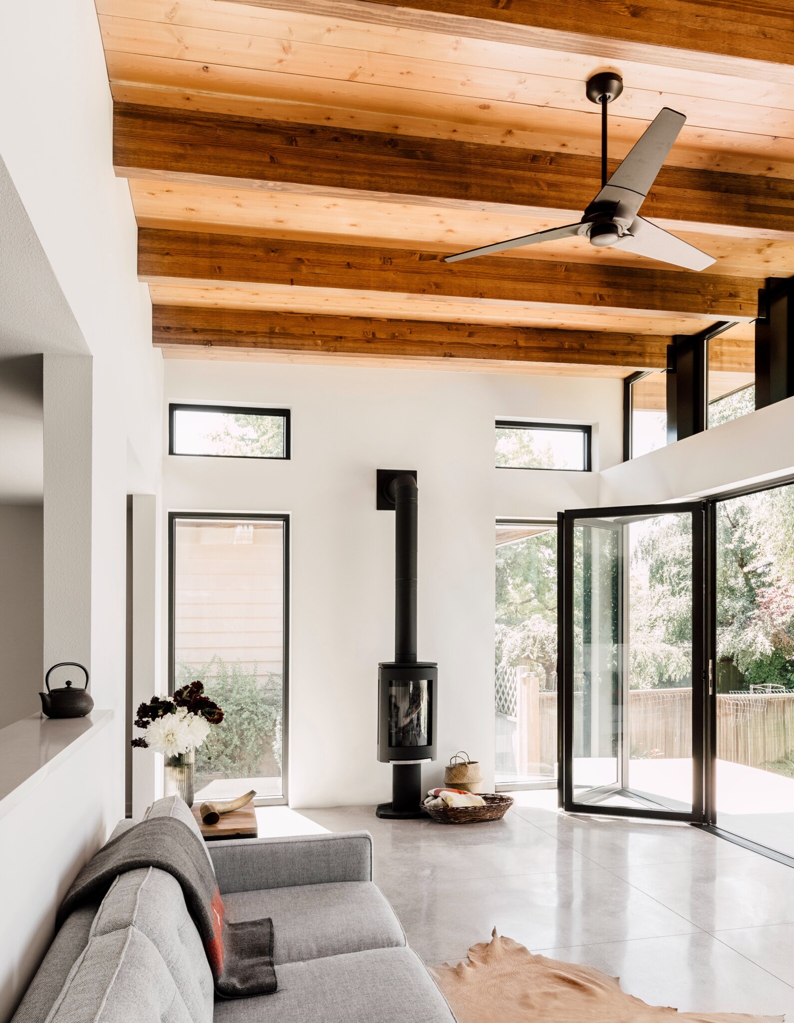 30 Stylish Contemporary Living Room Ideas - Décor Aid