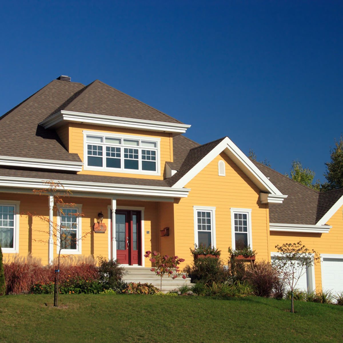 25 Inspiring Exterior House Paint Color Ideas: Berger Paints Exterior Colour Combination