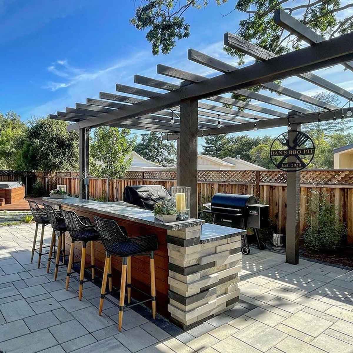 8 Outdoor Kitchen Island Ideas | The Family Handyman
