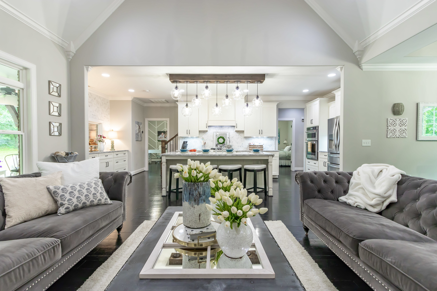 Living Room Layout Mistakes (Do&#39;s And Don&#39;ts For Furniture Arrangement)