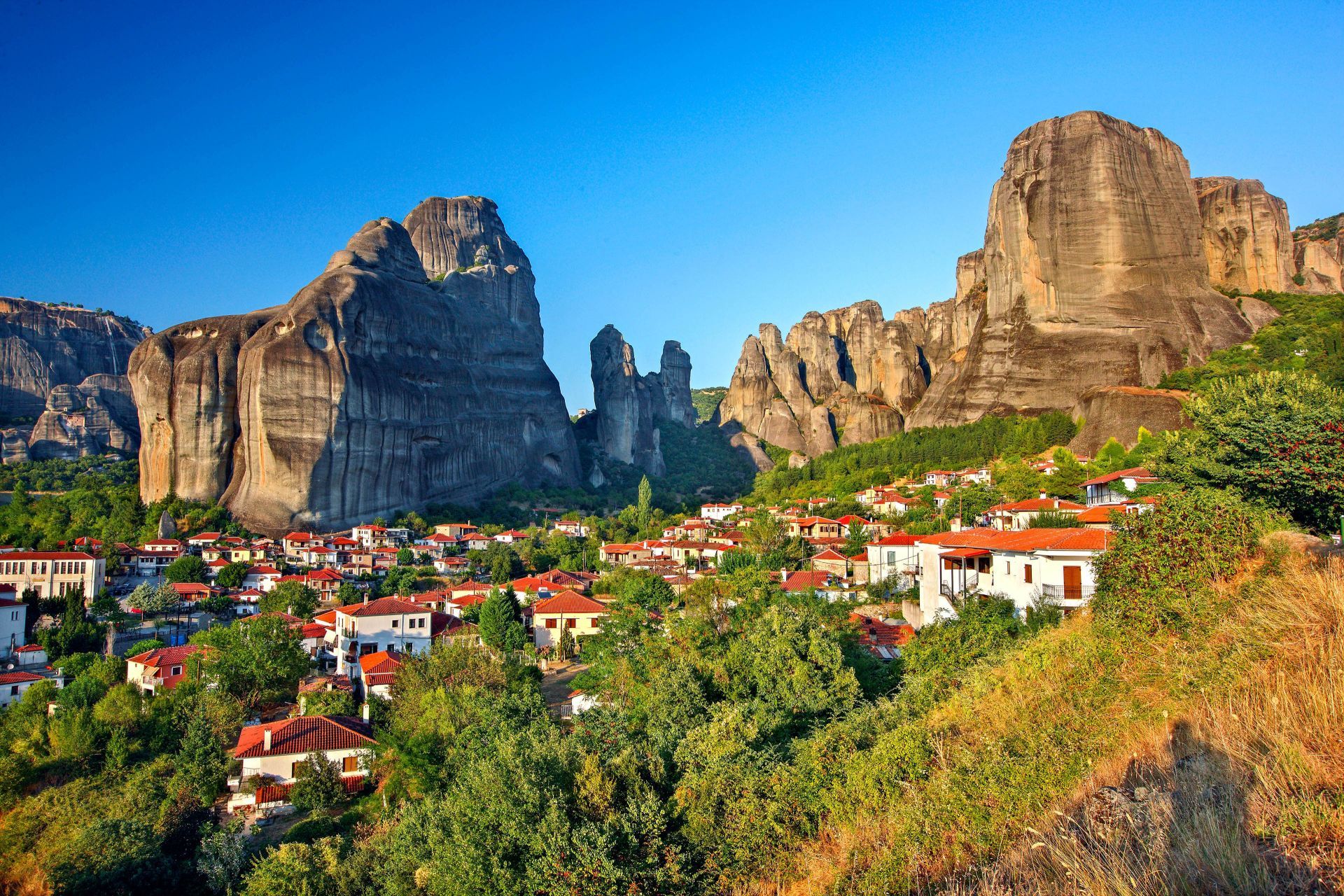Meteora Greece: Travel Guide 2025| Greeka