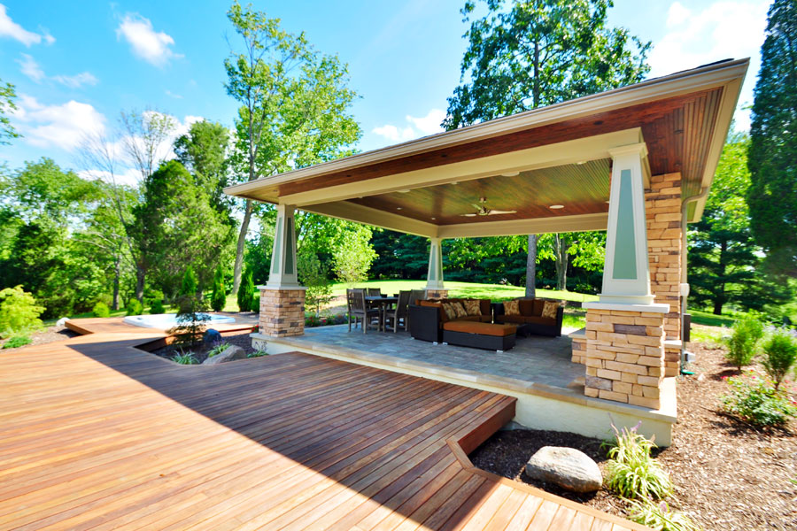 The Benefits Of Outdoor Living Spaces - Happiness Creativity