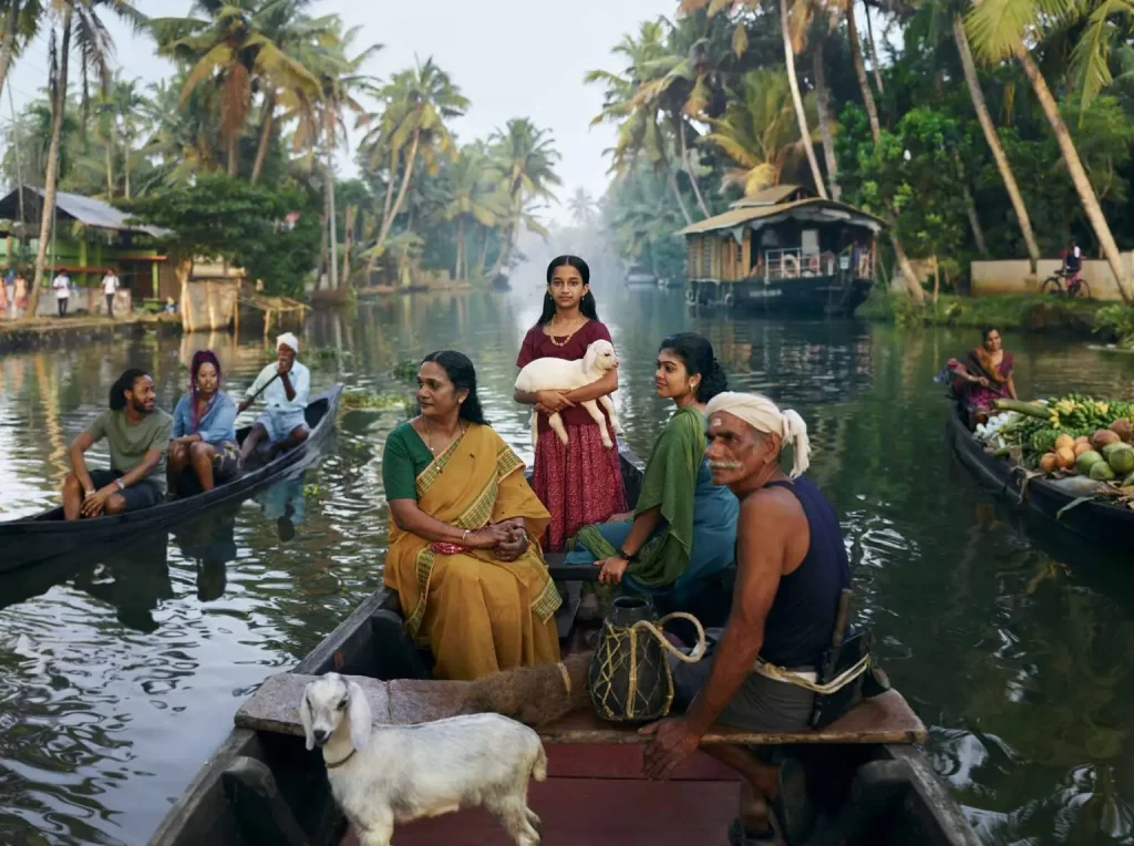 Most Amazing Tourist Places In Kerala - HolidayMonk| Luxury Family And Tour Packages