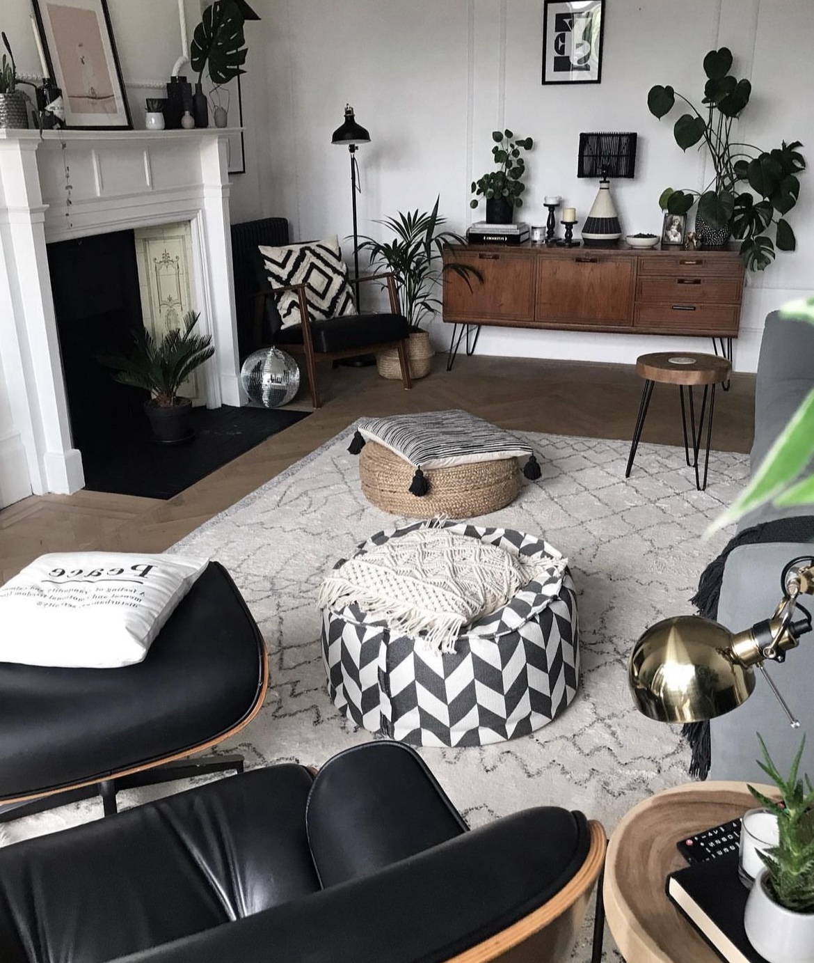 Bringing Hygge Home: 47+ Scandinavian Living Room Ideas to Emulate!