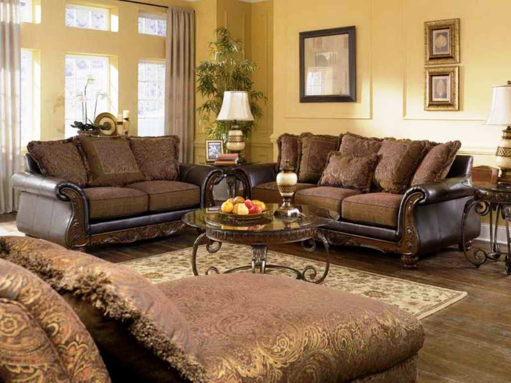 Traditional Living Room Design Ideas Photos | Baci Living Room