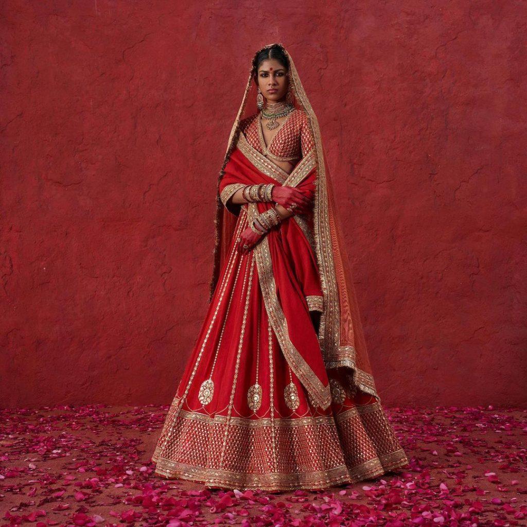 Sabyasachi Dulhan Lehenga Outlet | Bellvalefarms.com