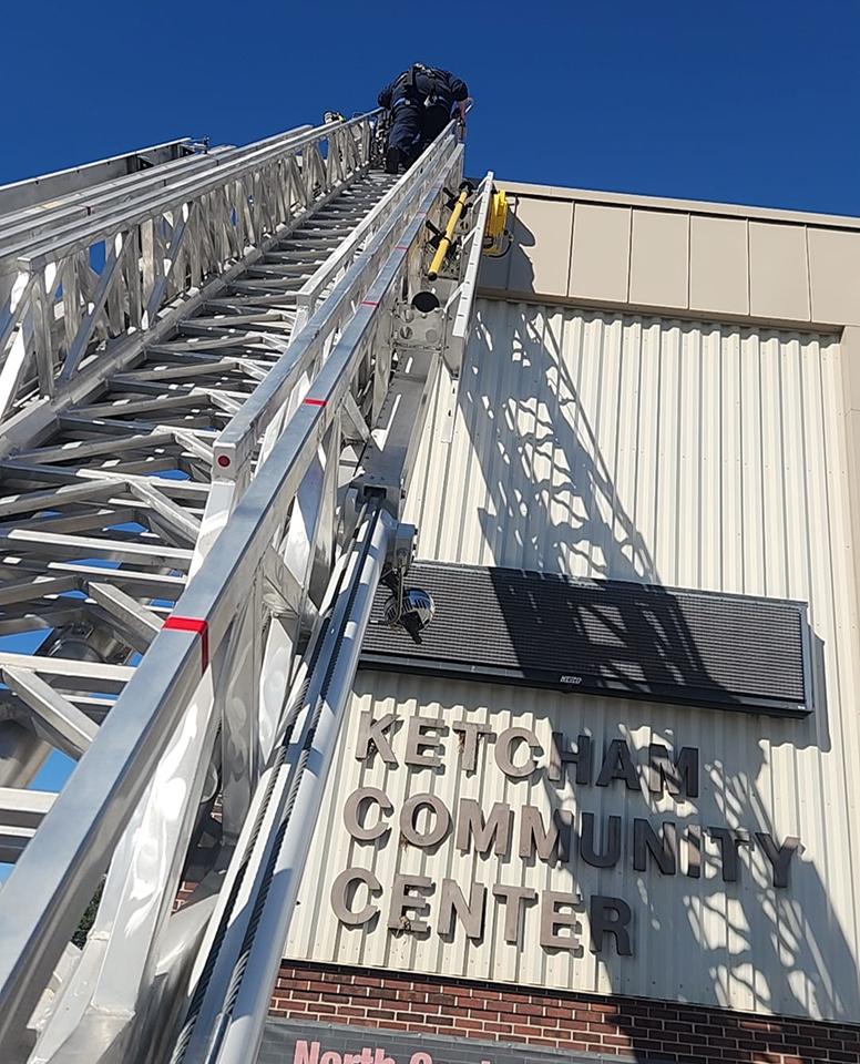 Trenton Firefighters Conduct Aerial Placement And Climbing Training