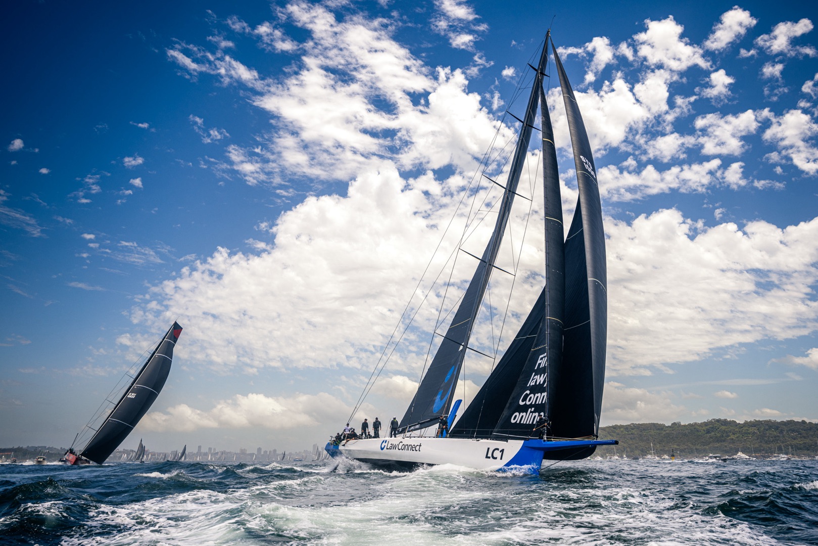 Rolex Sydney Hobart: Down To The Wire! Andoo Comanche & LawConnect In Major Tussle • Live Sail Die