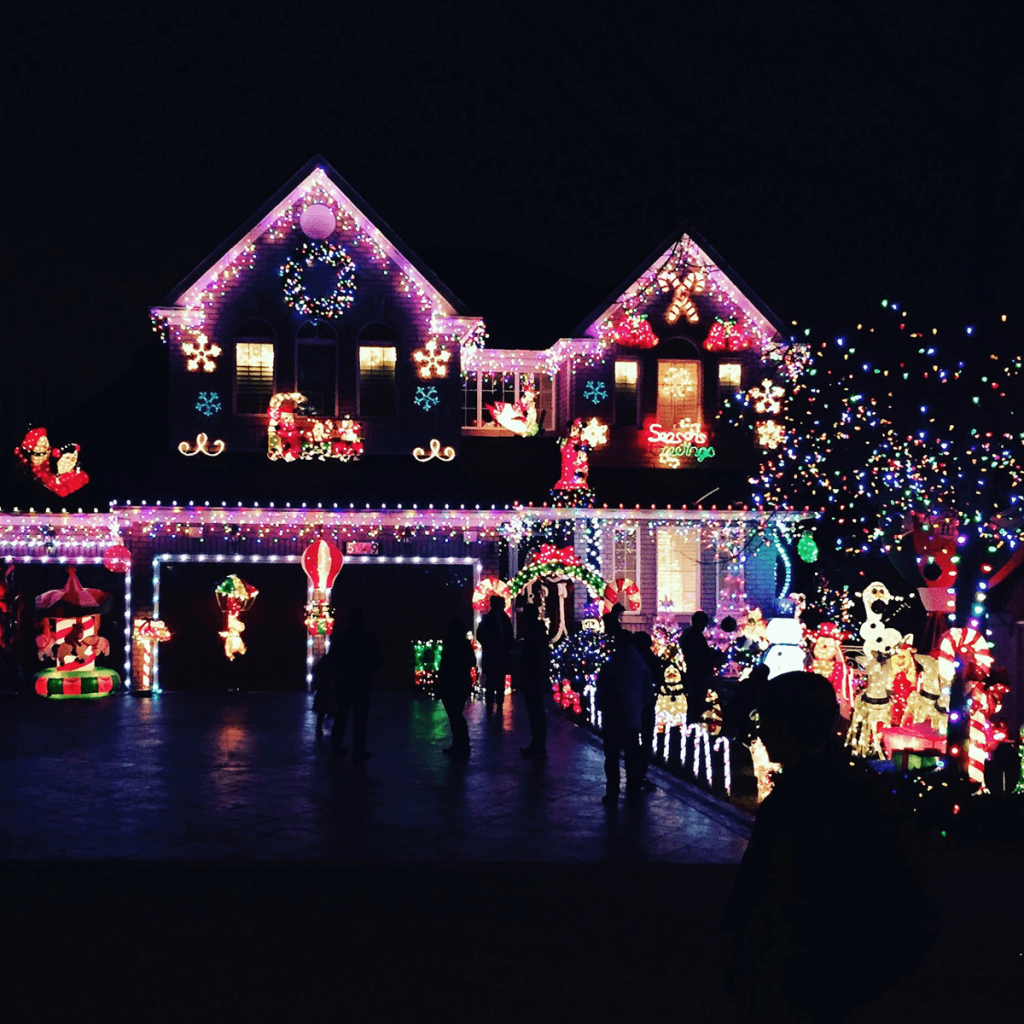 Residential Lighting Installation - HoliDeco Lubbock Christmas Lighting