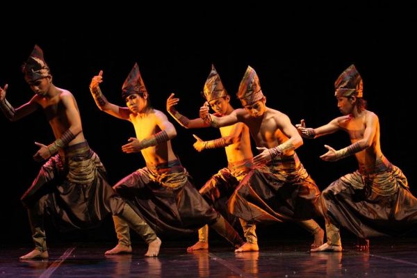 Pengertian SENI TARI Adalah: Fungsi, Unsur Dan Contoh [LENGKAP]