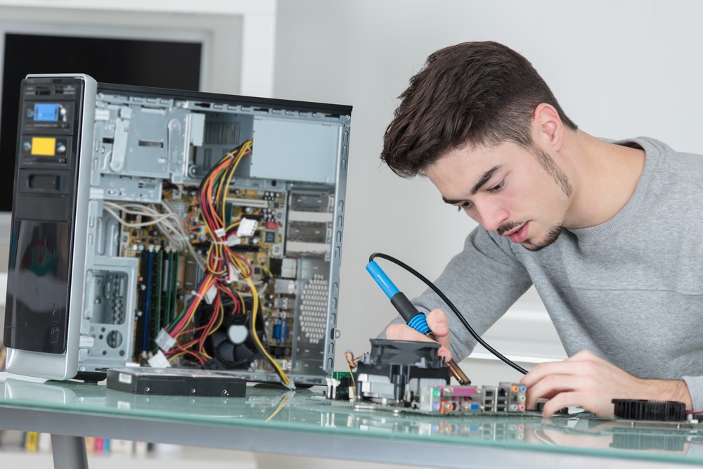Computer Repair Technician - Salary, How to Become, Job Description & Best Schools