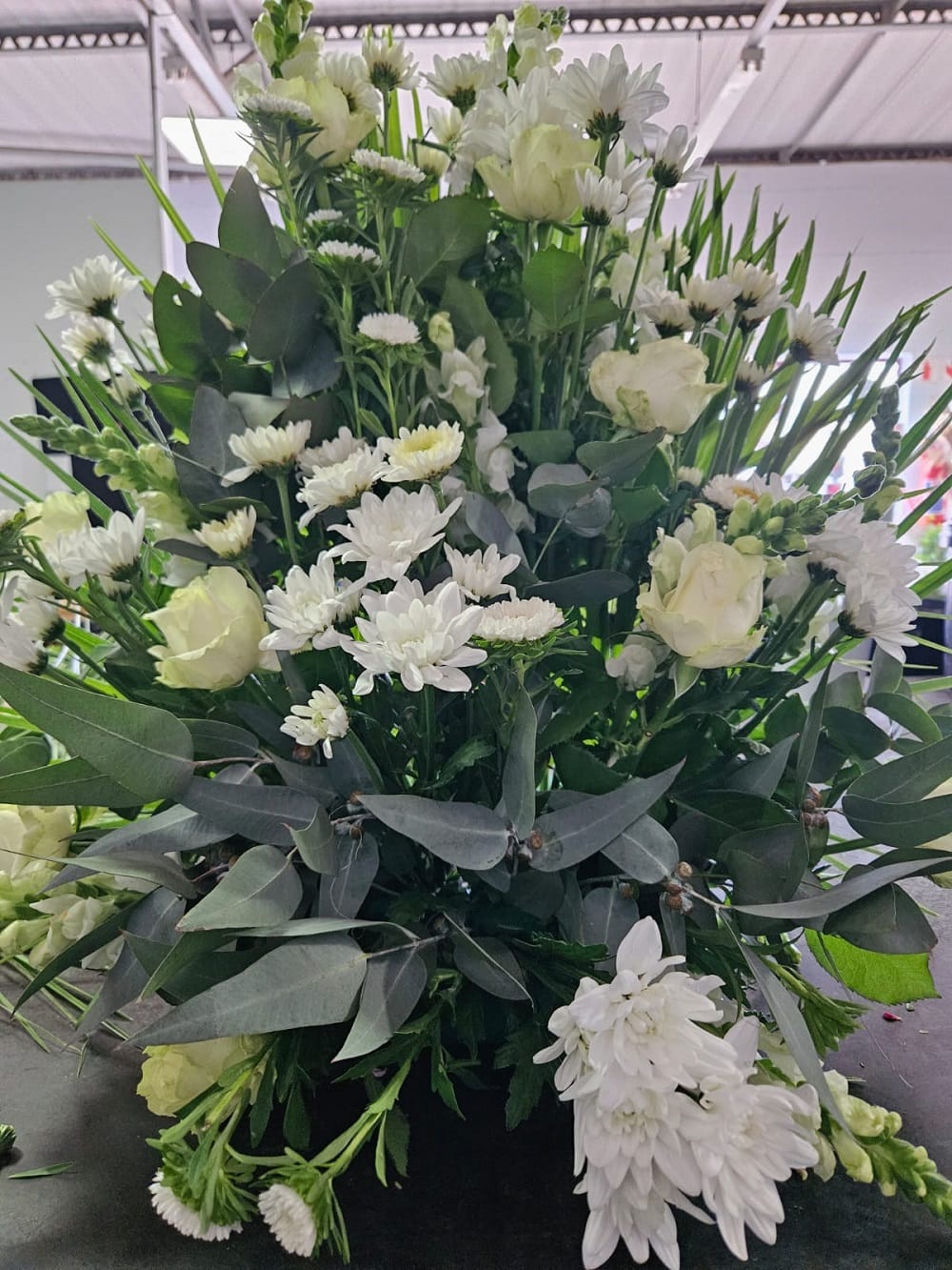 Deprivation Extra Flower Bouquet - Premium Floral Arrangement For Special Occasions