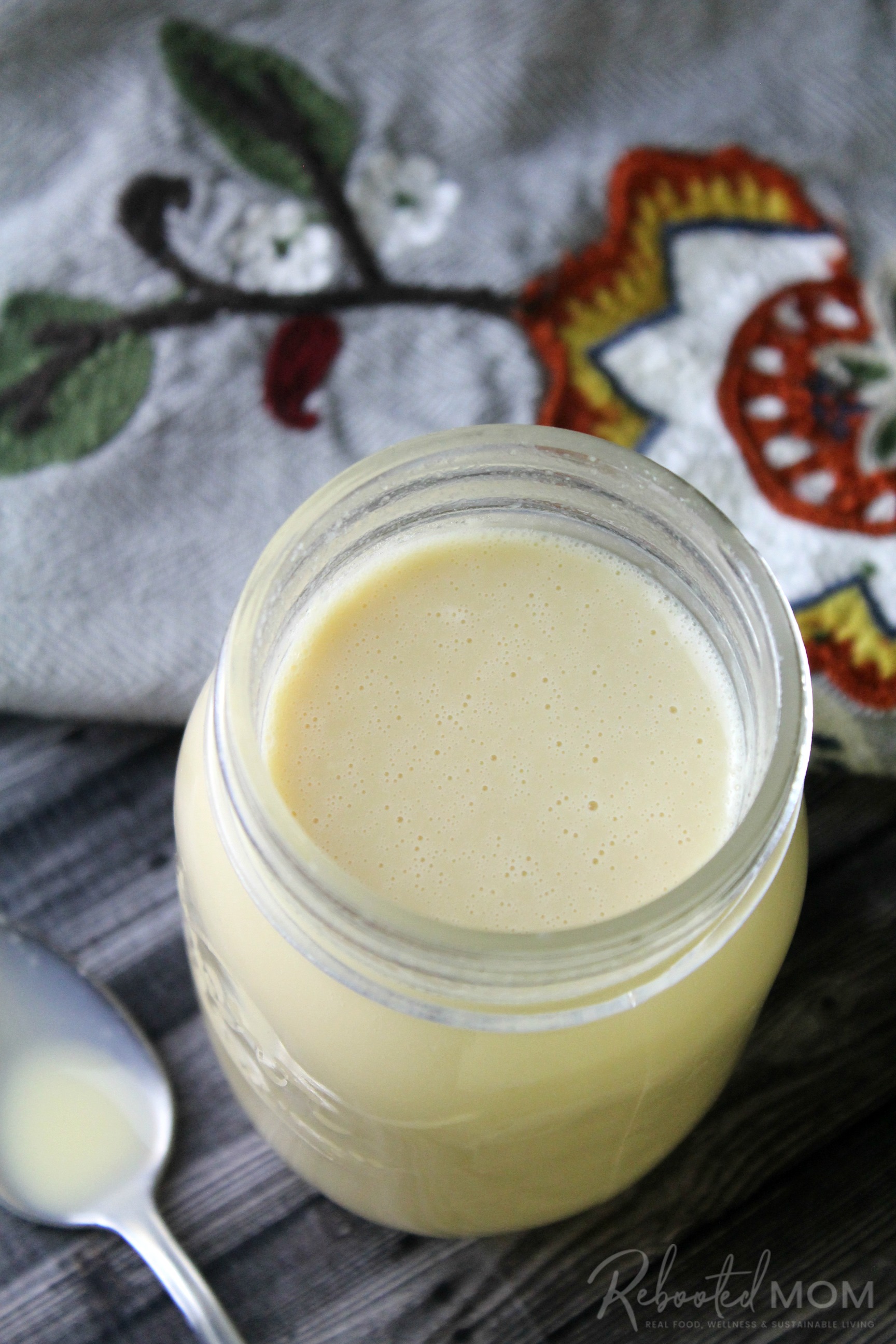Homemade Sweetened Condensed Milk