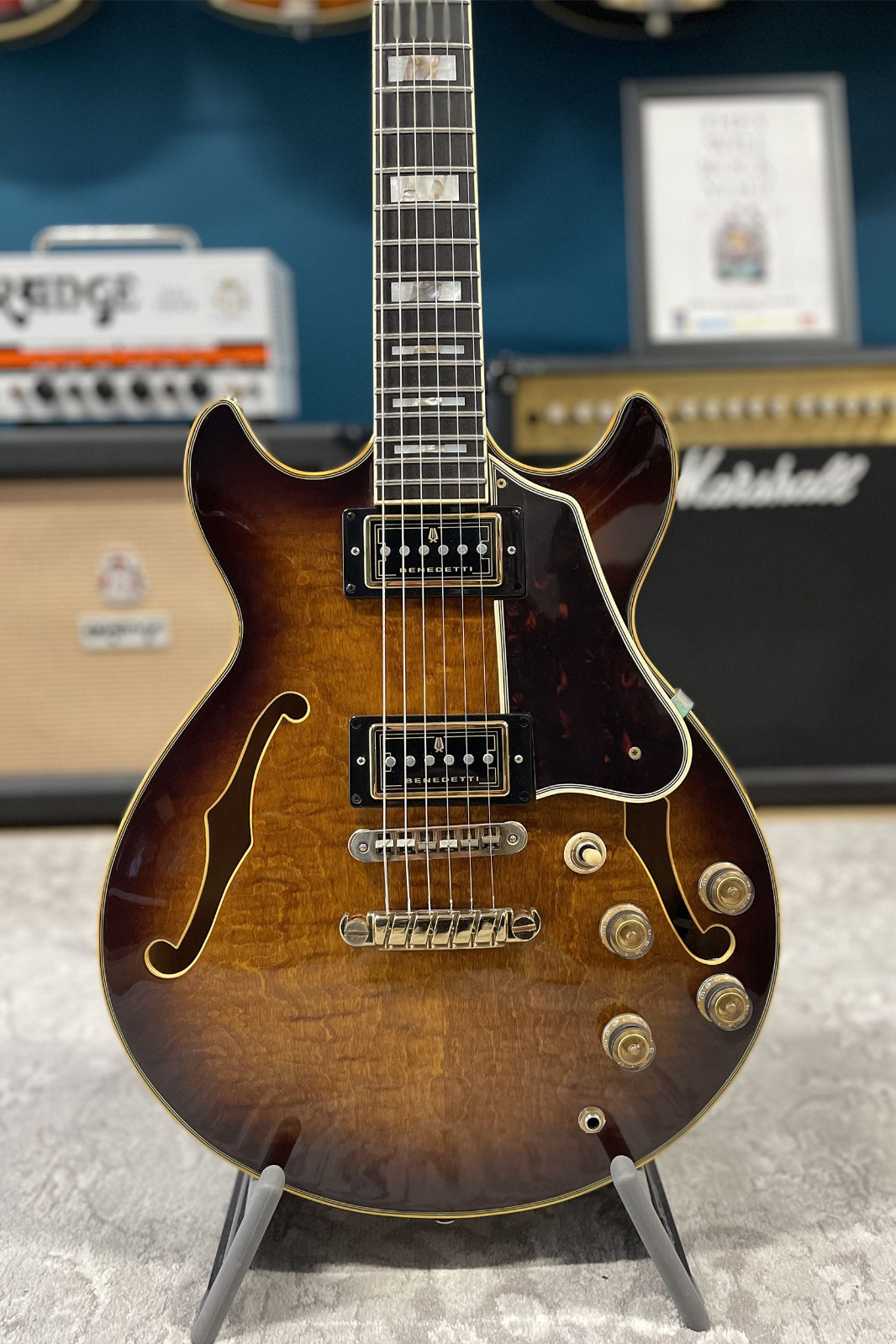 Ibanez &quot;Artist&quot; AM 205 From 1982 On Sale At The Régis Sala Luthier Workshop In Senlis