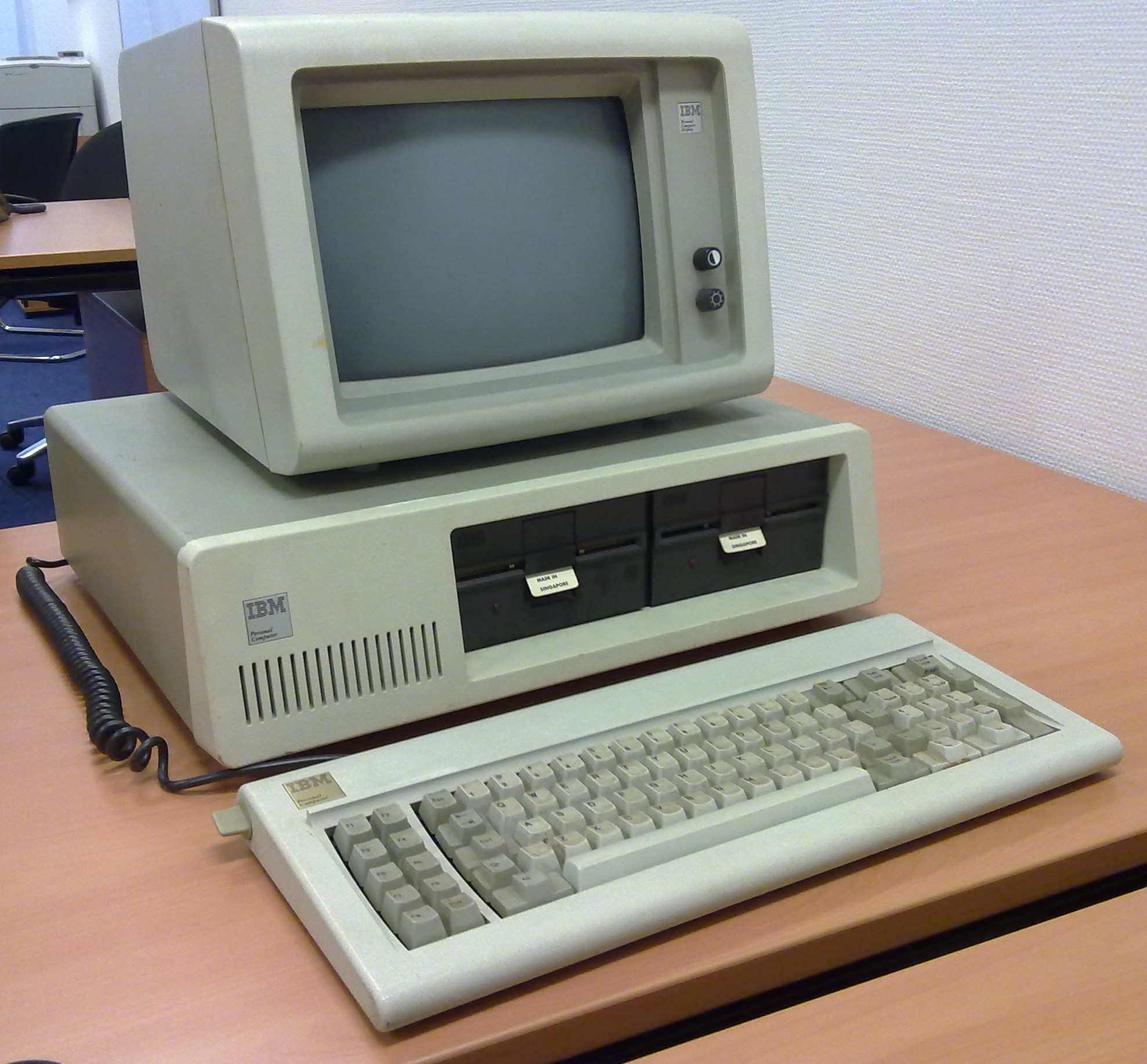 Happy 25 Years Of The Internet, Australia| SBS News