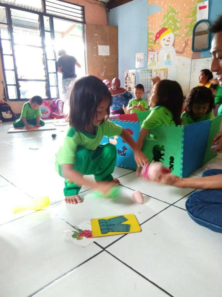 Kelompok Sosial: Pengertian, Ciri, Fungsi & Faktor Pembentuk