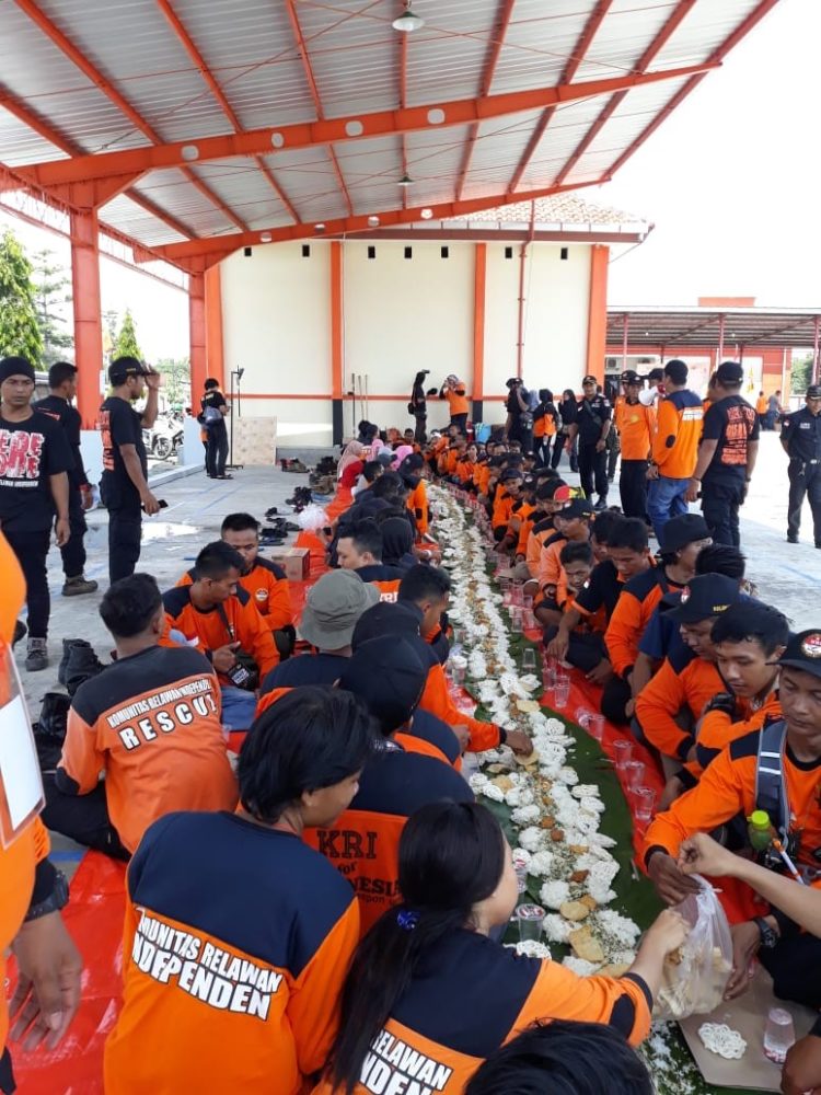 Kelompok Sosial: Pengertian, Ciri, Fungsi & Faktor Pembentuk
