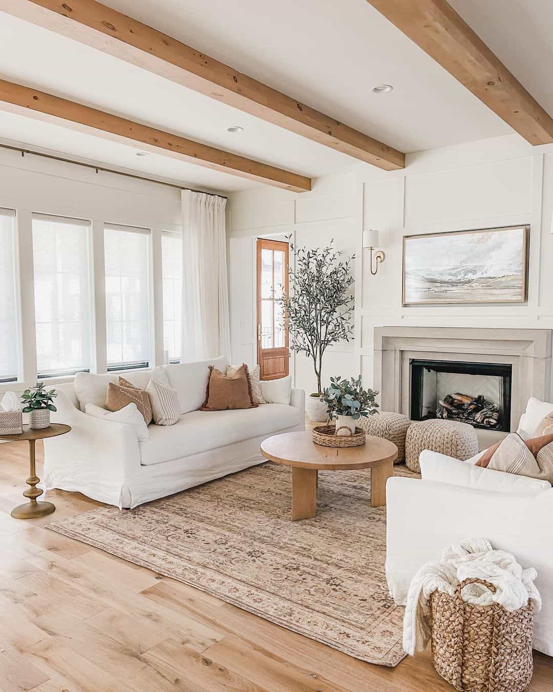 Modern Farmhouse Living Room | Cabinets Matttroy
