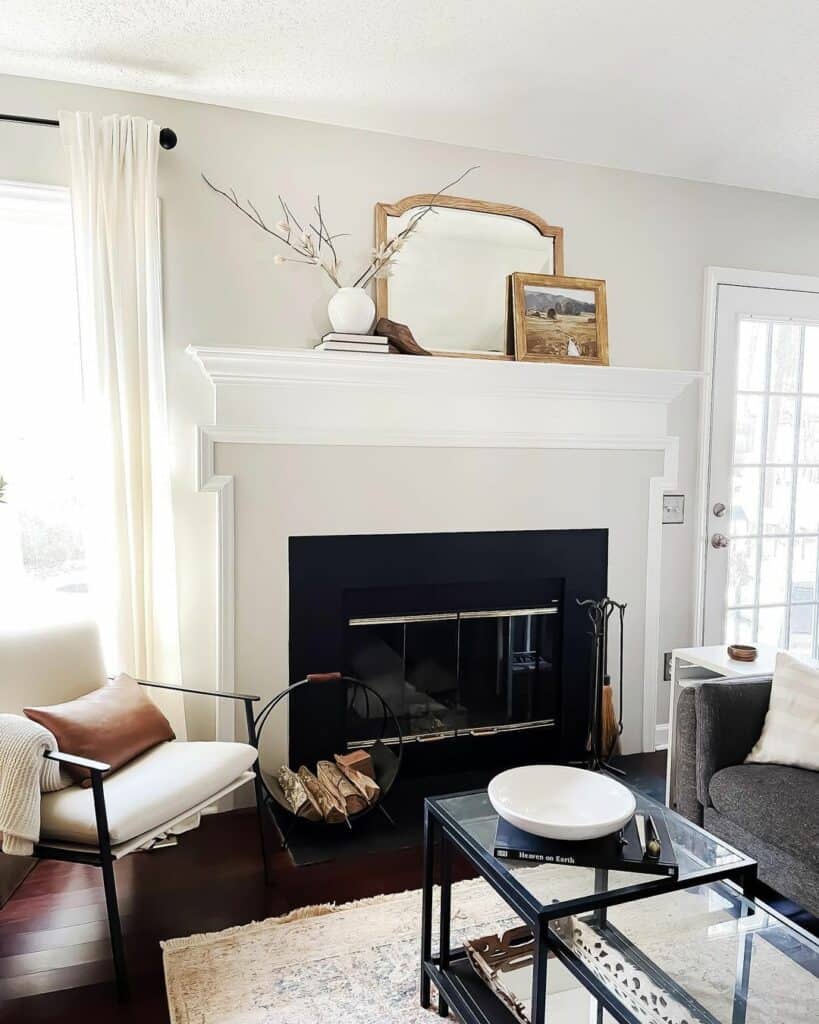 Modern Living Room With Black Accents - Soul & Lane