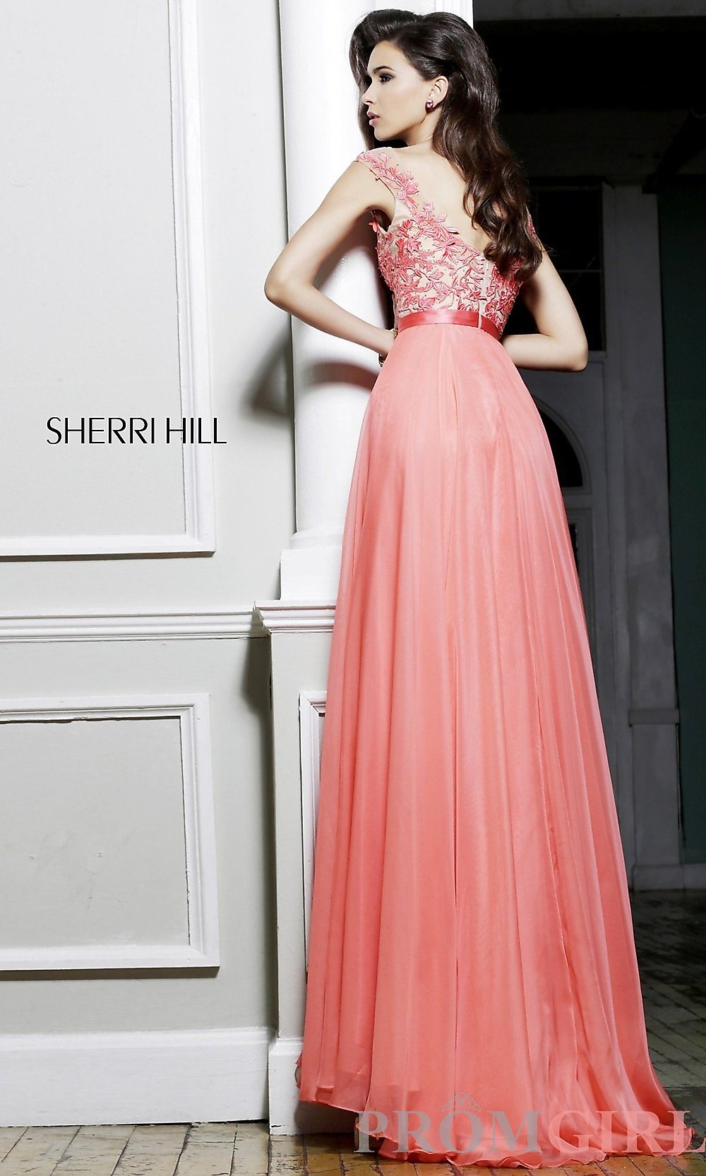Latest Prom Dresses And Fancy Gowns For Weddings And Parties