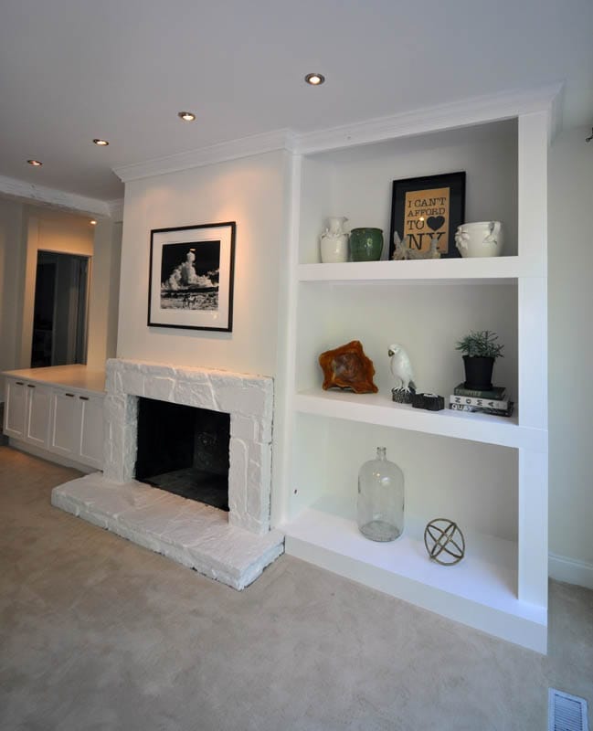 Custom Living Room Built In Shelving - Taber Residential