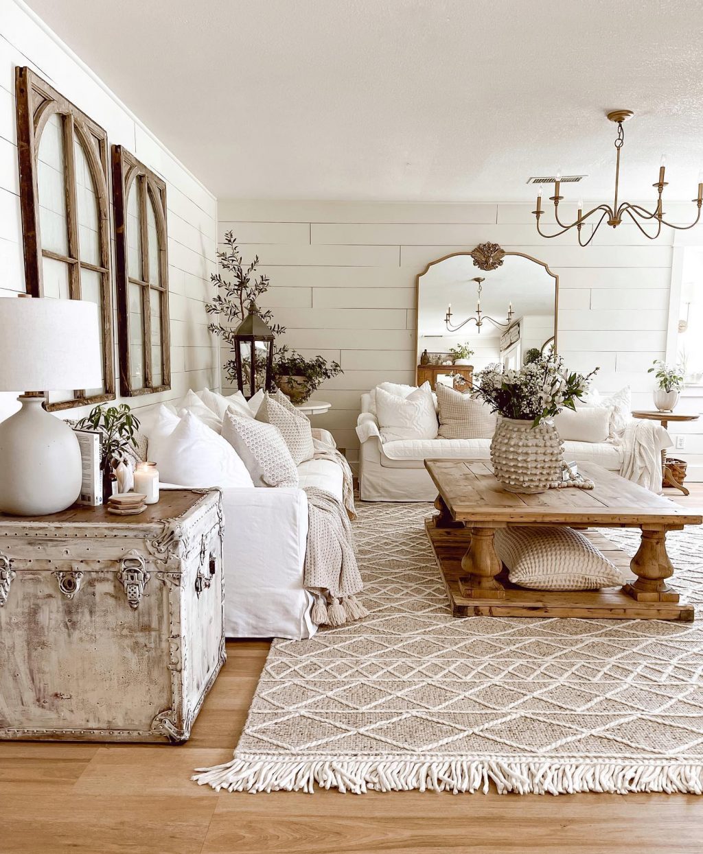 Farmhouse Living Room Photos | Cabinets Matttroy