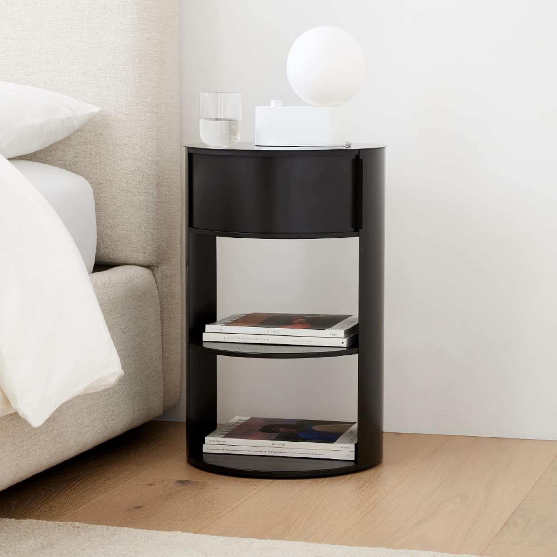20 Best Small Bedside Tables for Small Bedrooms