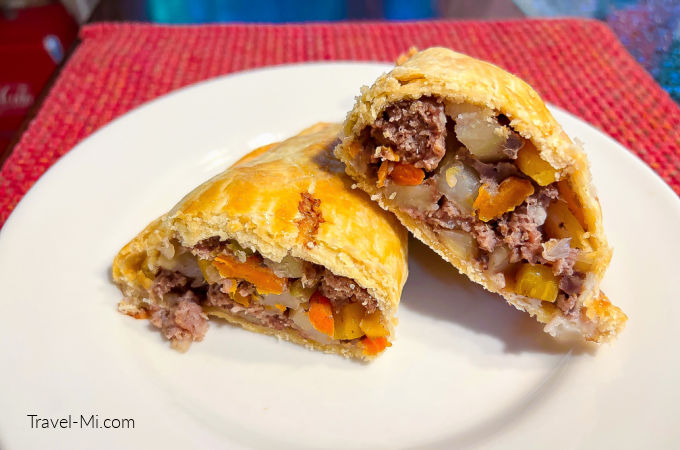 Michigan Pasty Recipe | Yummy Beef Pasties w Vegetables + Easy Dough