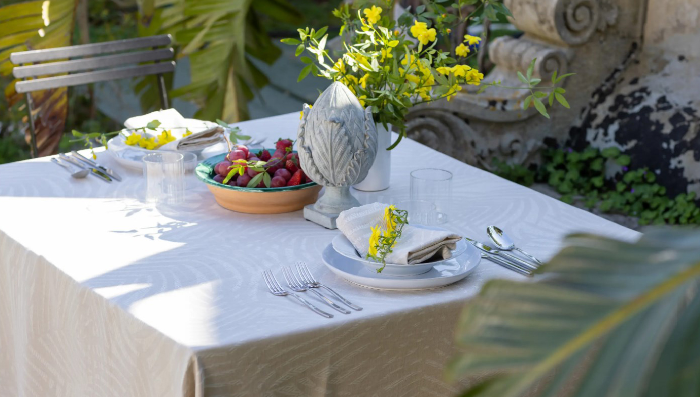 Scegliere la tovaglia per il tavolo da pranzo: quali dettagli studiare? - Tu News 24 - Passione ...